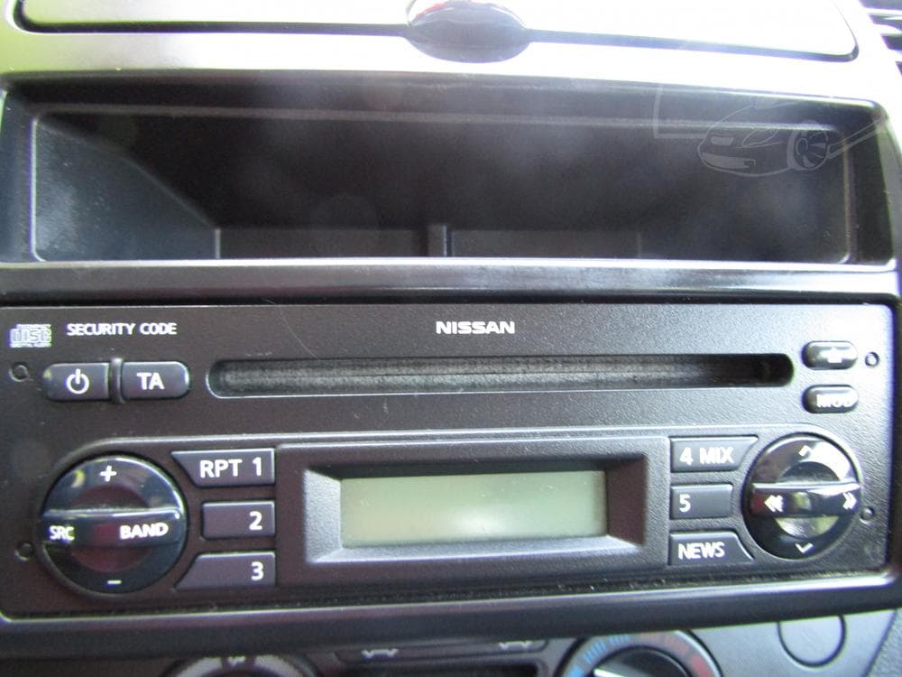 2010 Nissan NOTE - 40