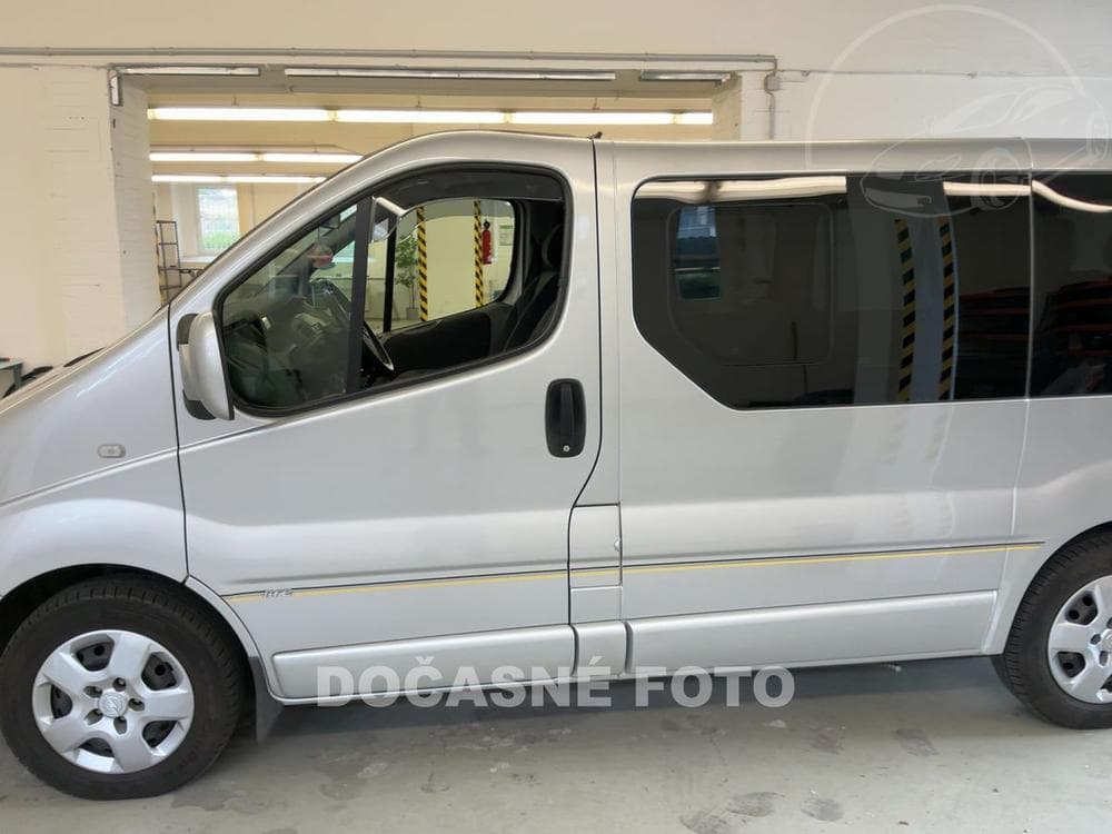 2009 Opel VIVARO - 2