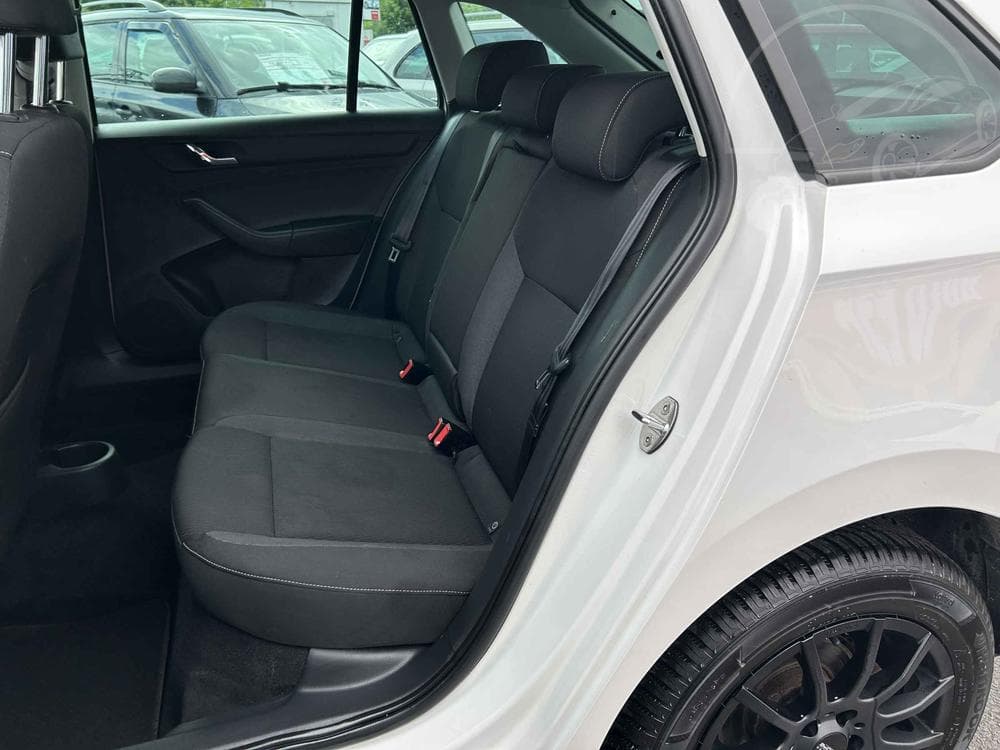 2014 Škoda RAPID - 10