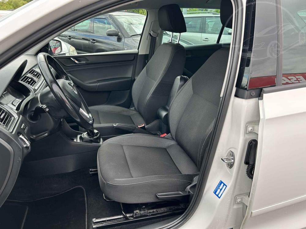 2014 Škoda RAPID - 9