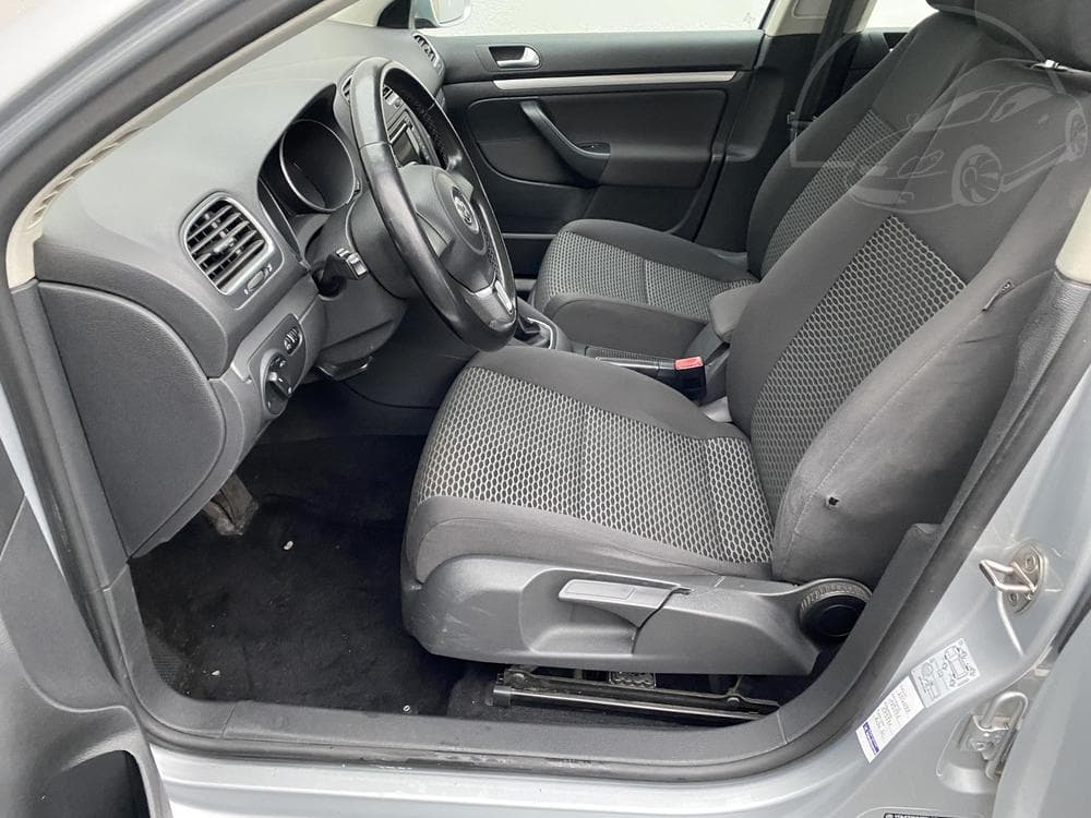 2012 Volkswagen GOLF - 9
