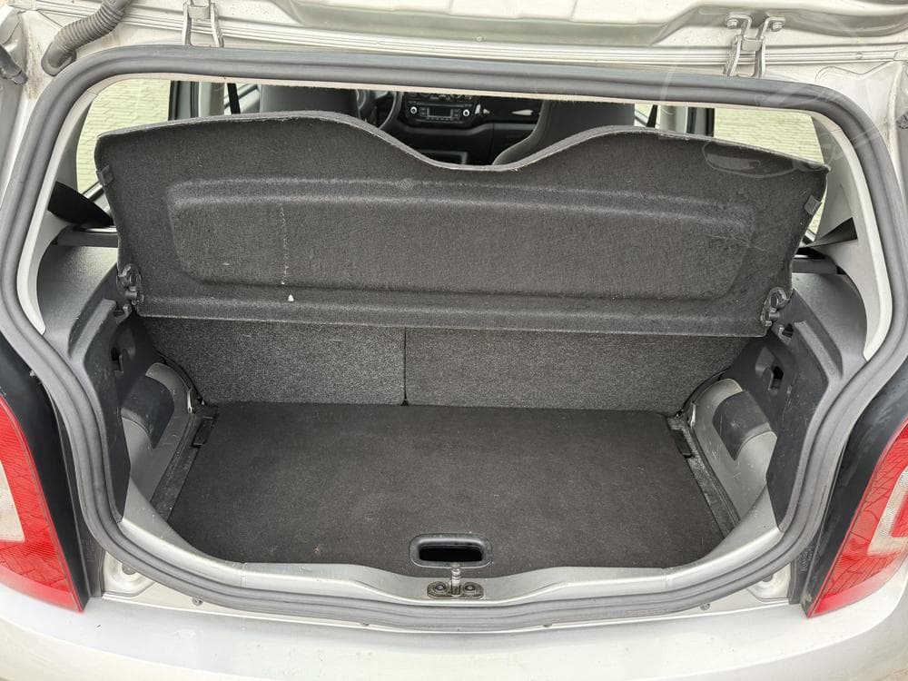 2013 Volkswagen UP! - 7