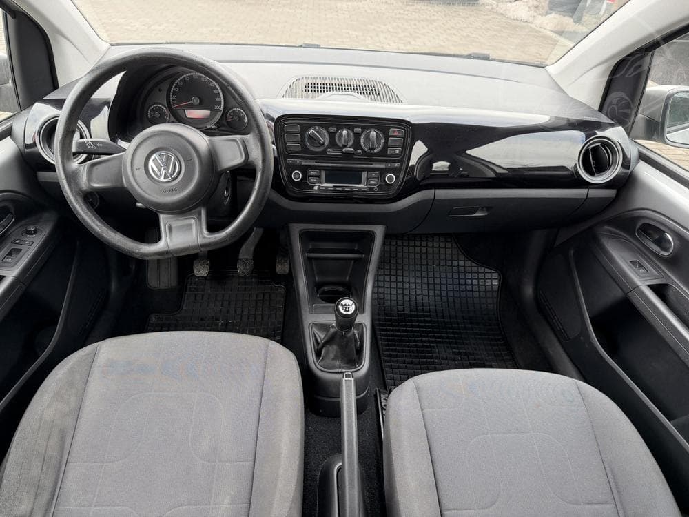 2013 Volkswagen UP! - 8