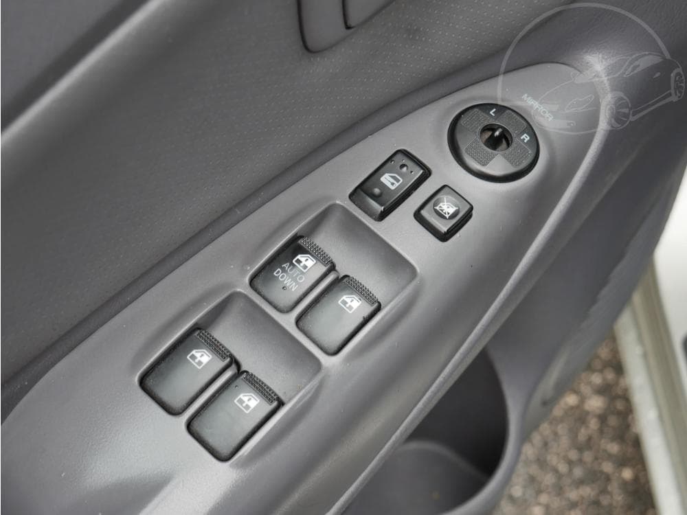 2005 Hyundai TUCSON - 29