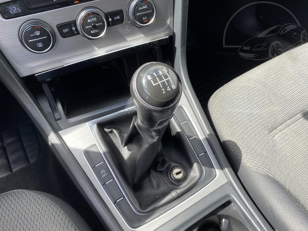 2015 Volkswagen GOLF - 15