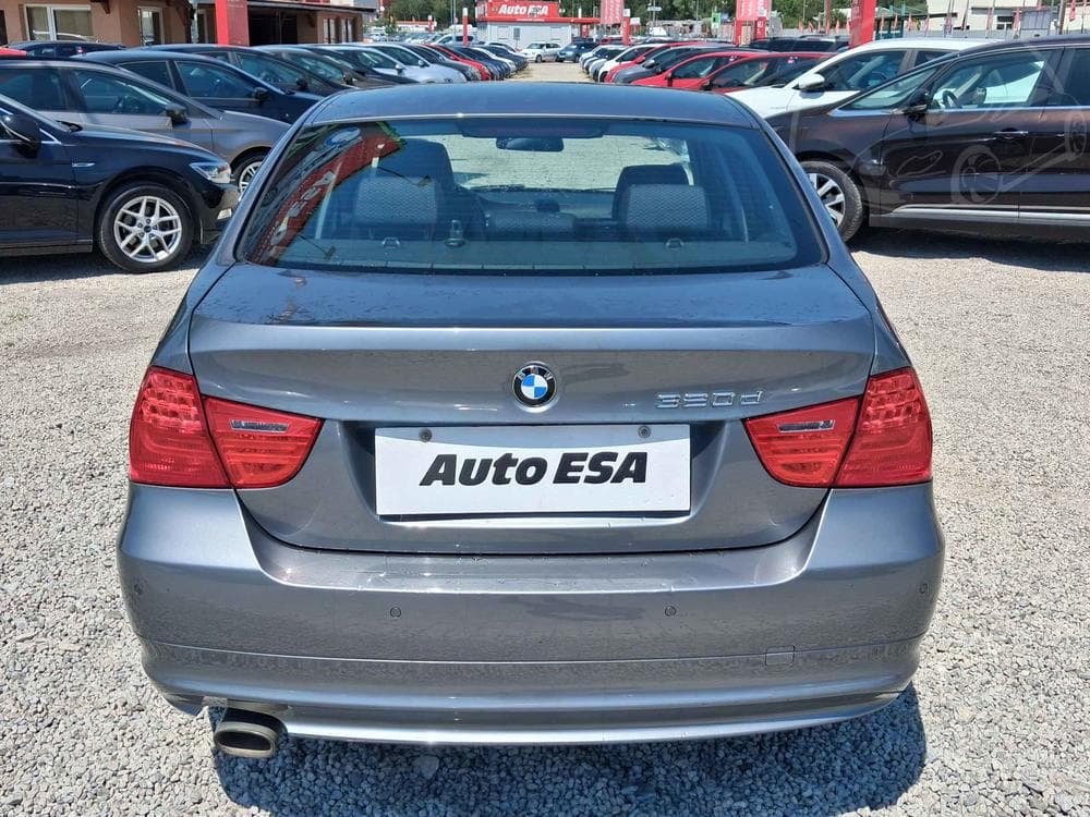 2011 BMW 3-SERIES - 5