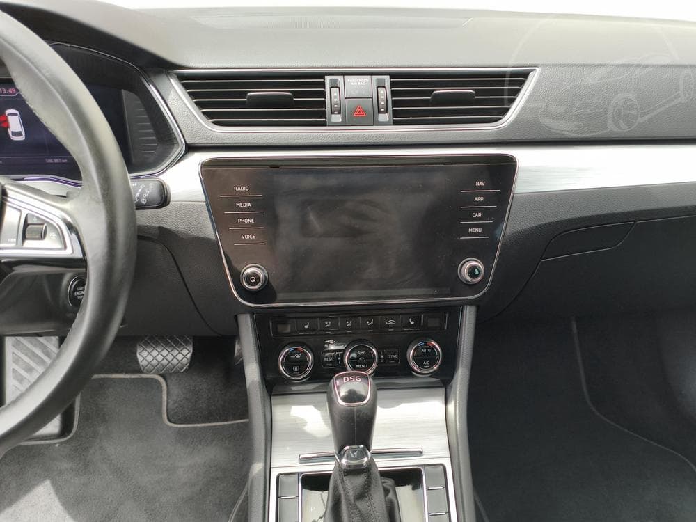 2019 Škoda SUPERB - 31