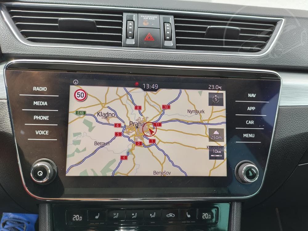 2019 Škoda SUPERB - 37