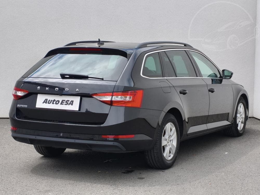2019 Škoda SUPERB - 10