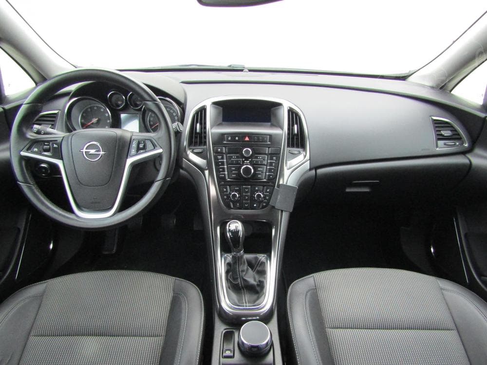 2010 Opel ASTRA - 8