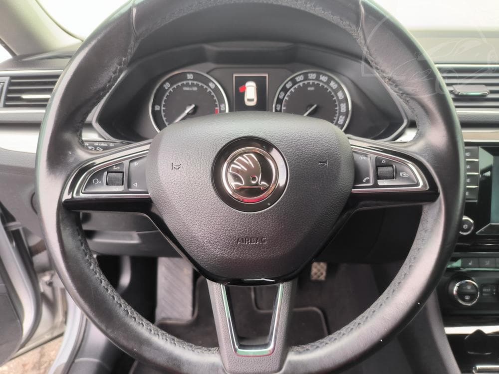 2015 Škoda SUPERB - 58