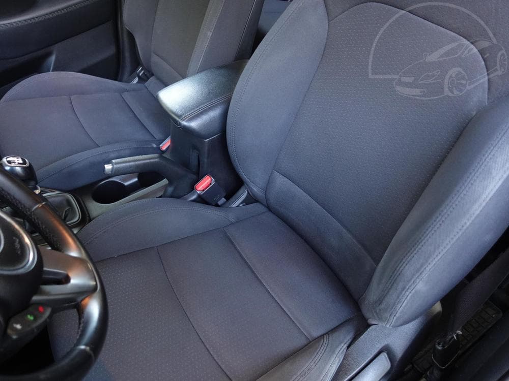 2014 Kia CARENS - 9
