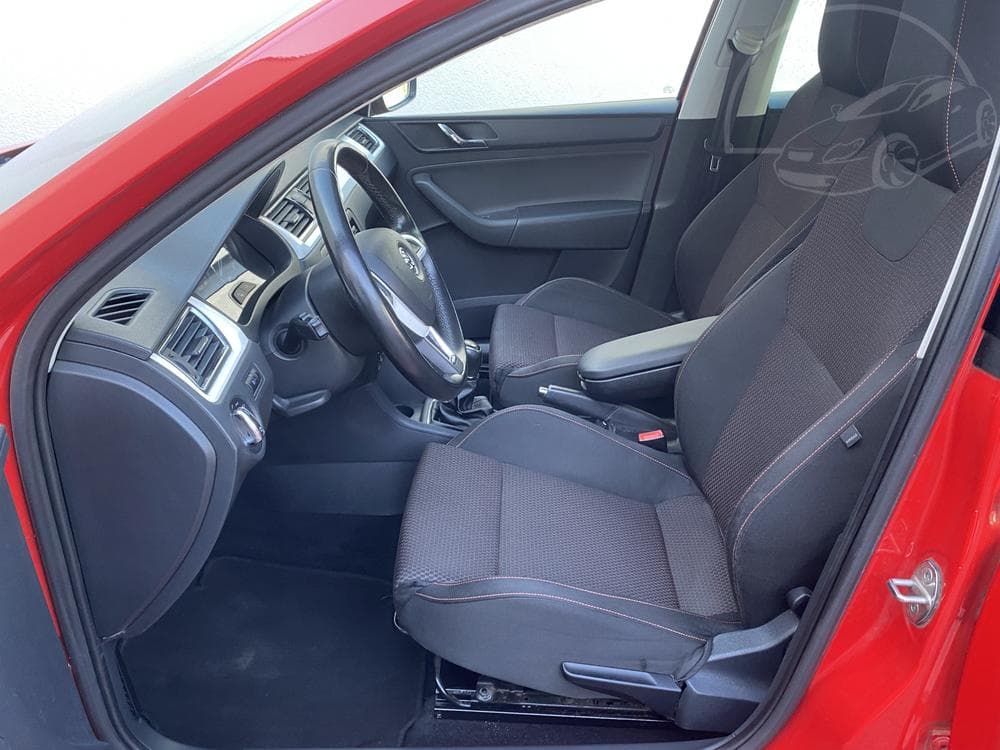 2014 Škoda RAPID - 17