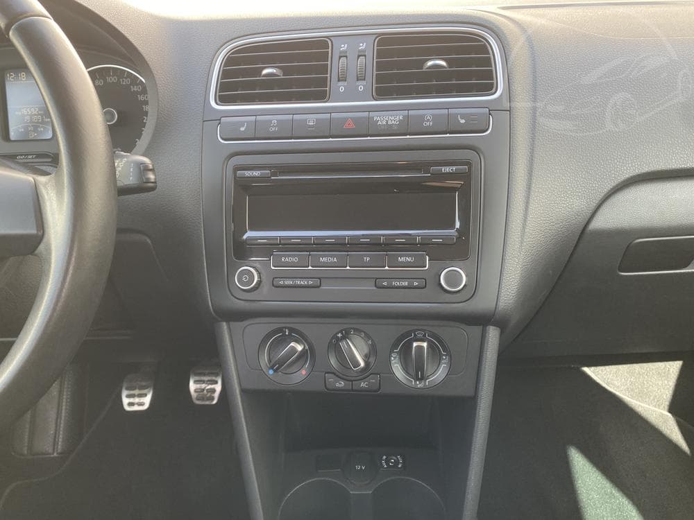 2012 Volkswagen POLO - 23