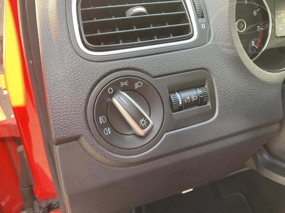 2012 Volkswagen POLO - 29