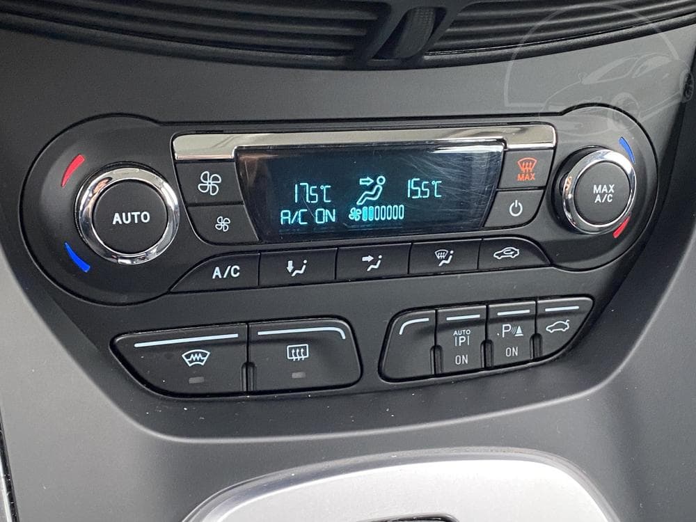 2013 Ford C-MAX - 16