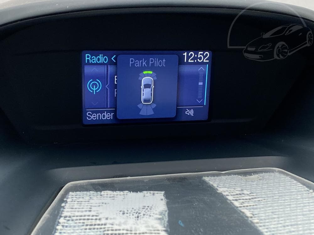 2013 Ford C-MAX - 19