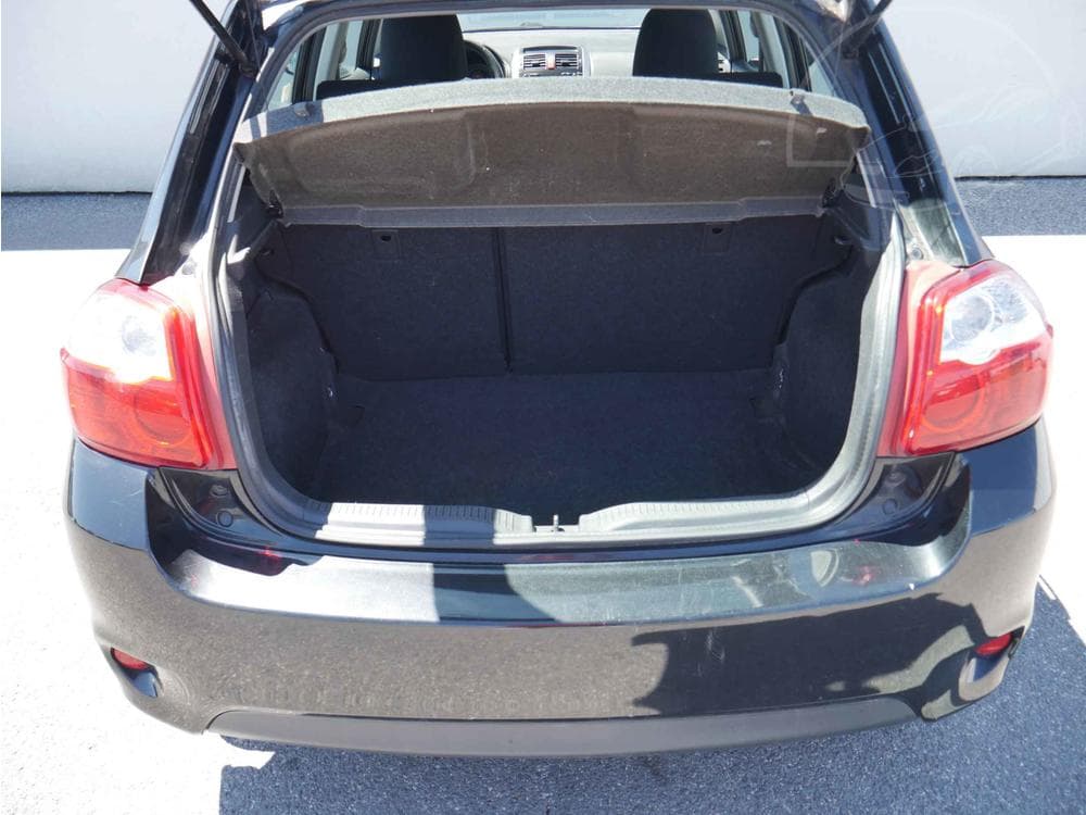 2010 Toyota AURIS - 7