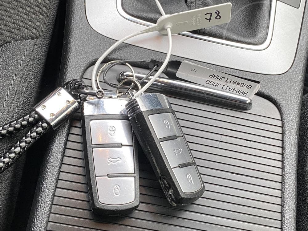 2008 Volkswagen PASSAT - 17