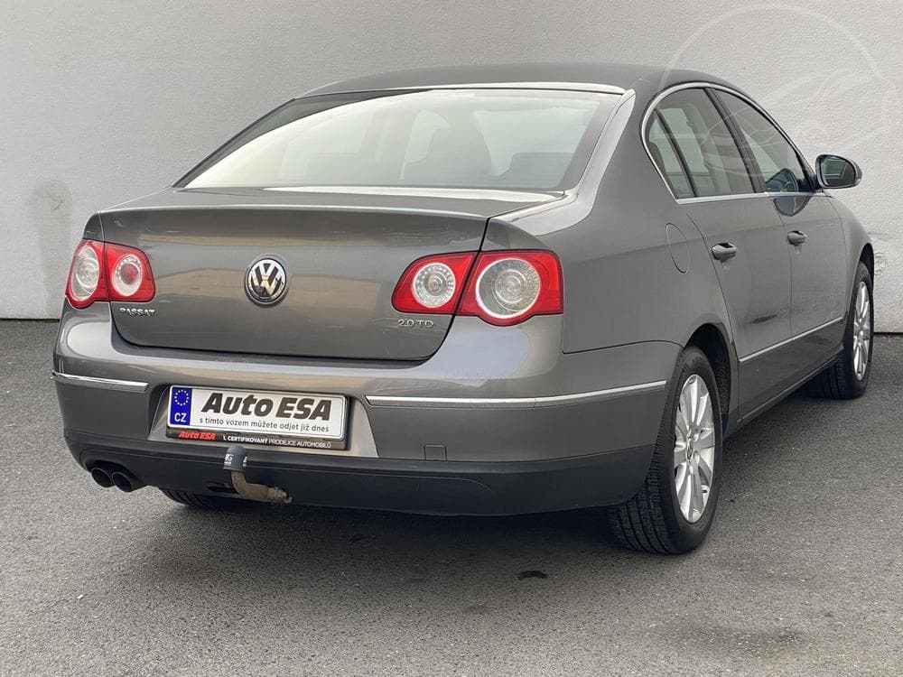 2008 Volkswagen PASSAT - 4