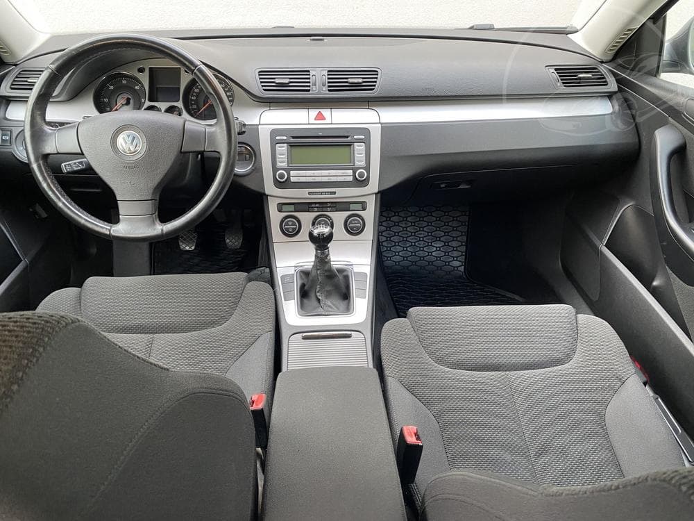 2008 Volkswagen PASSAT - 8