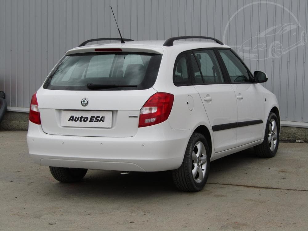 2011 Škoda FABIA - 4