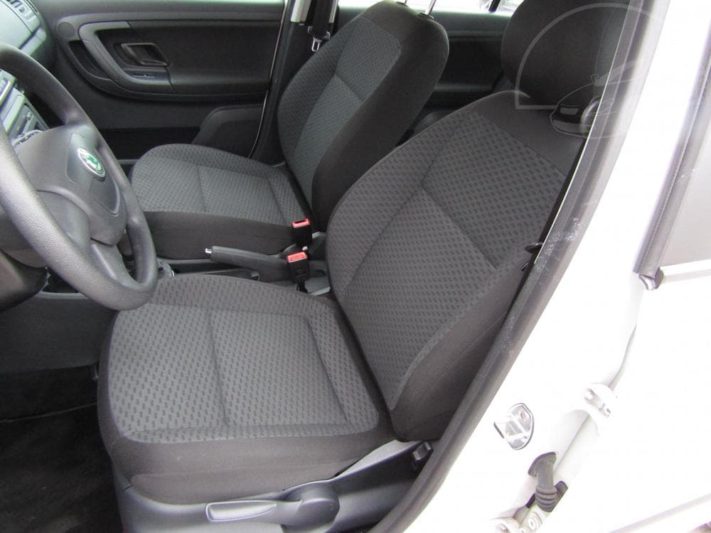 2011 Škoda FABIA - 9