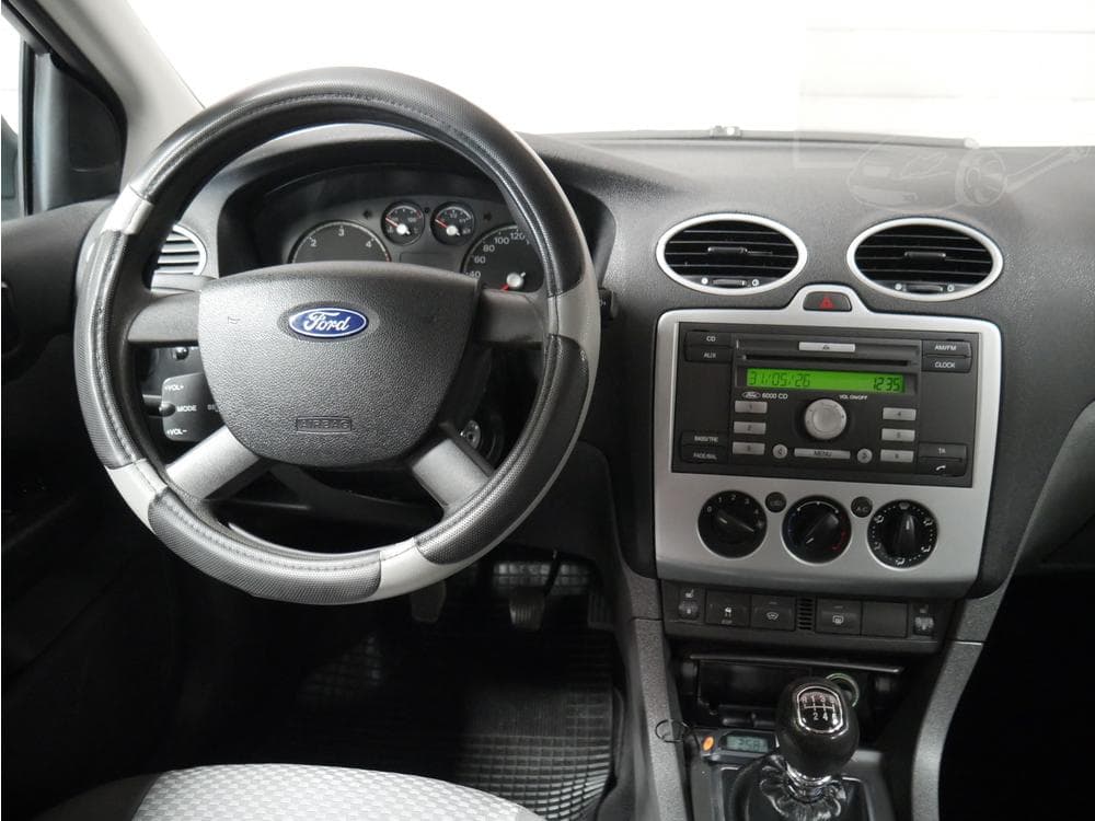2006 Ford FOCUS - 25
