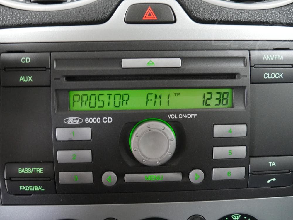 2006 Ford FOCUS - 27