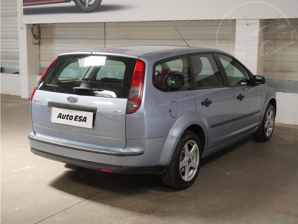2006 Ford FOCUS - 11