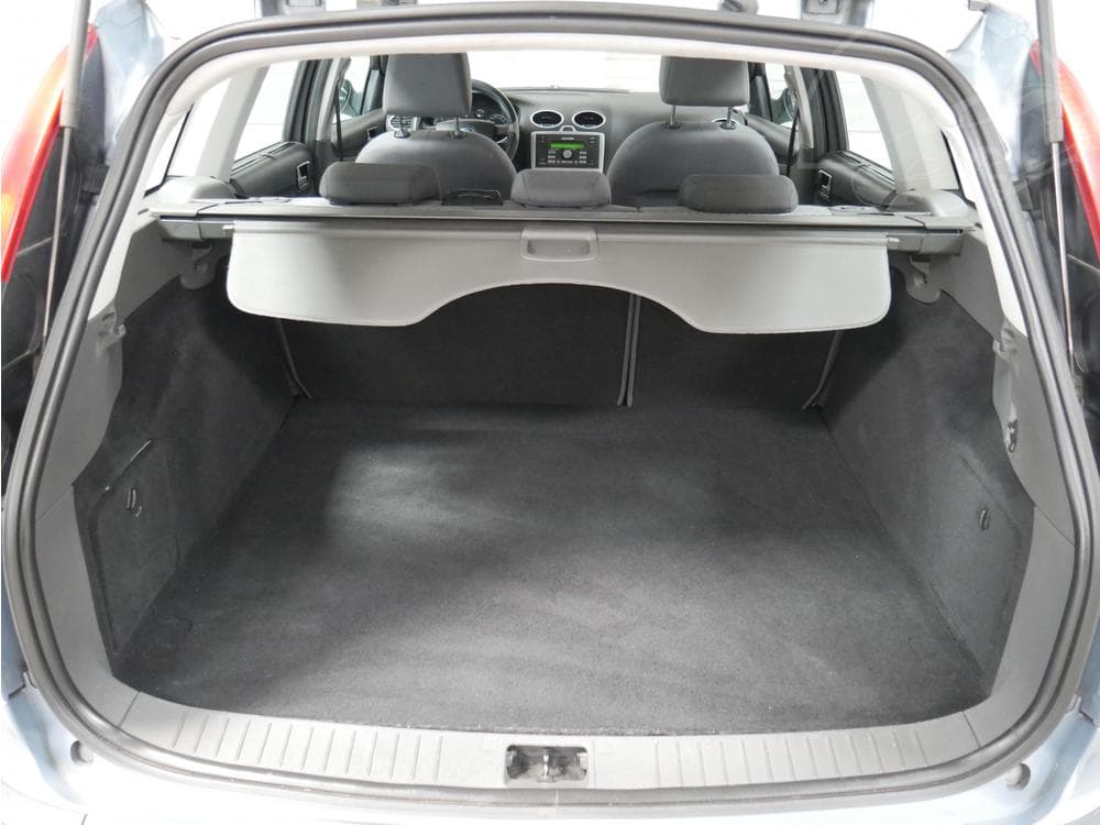 2006 Ford FOCUS - 13