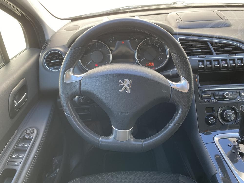 2016 Peugeot 3008 - 11