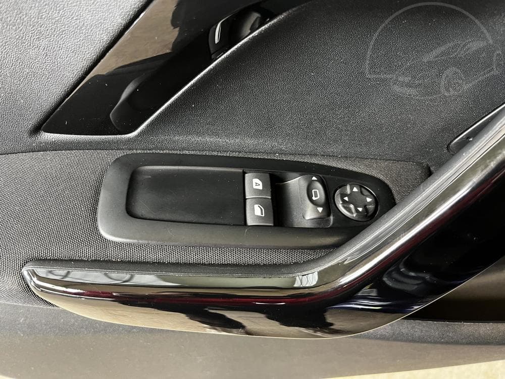 2014 Peugeot 208 - 12