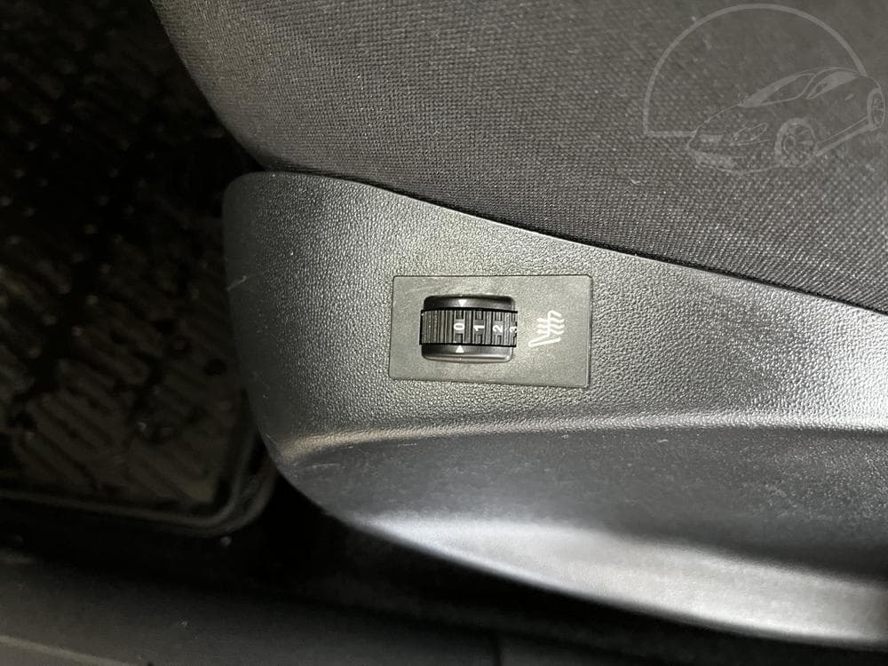2014 Peugeot 208 - 16