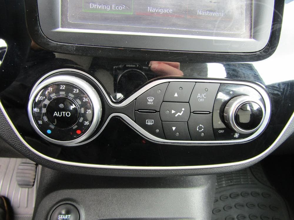 2018 Renault CAPTUR - 12