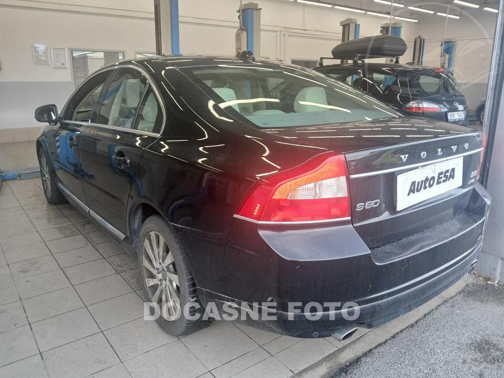 2011 Volvo S80 - 4