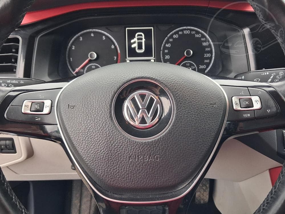 2018 Volkswagen Polo - 18