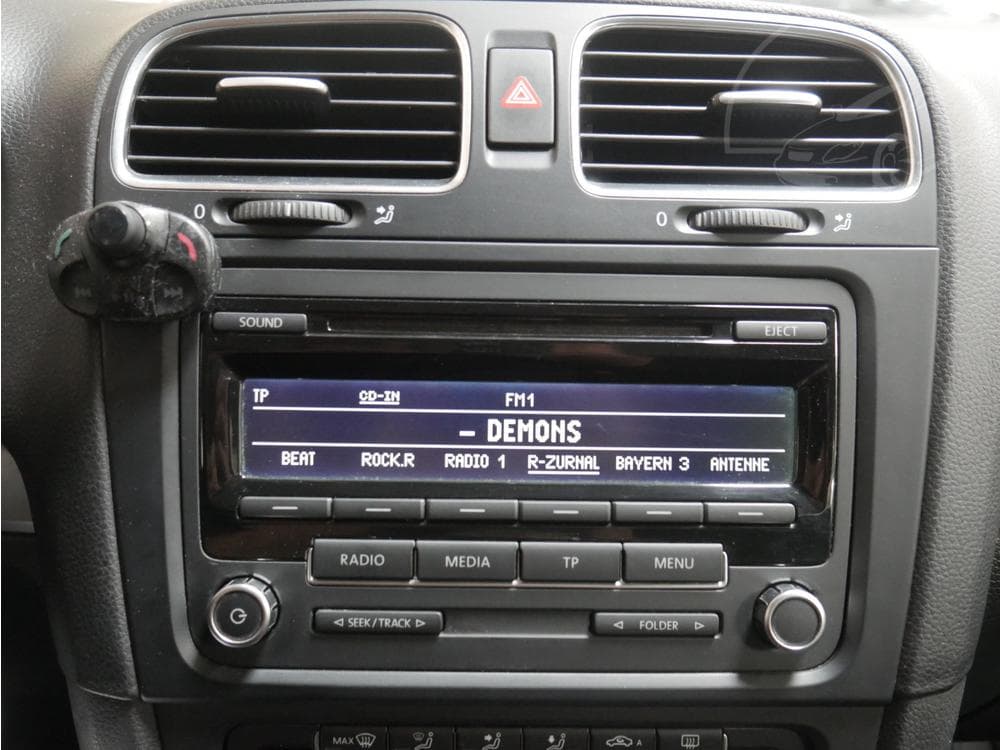 2012 Volkswagen GOLF - 17
