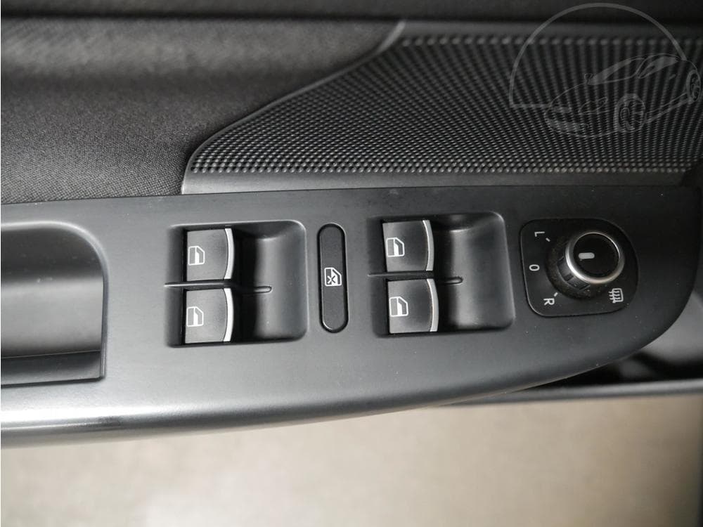 2012 Volkswagen GOLF - 20