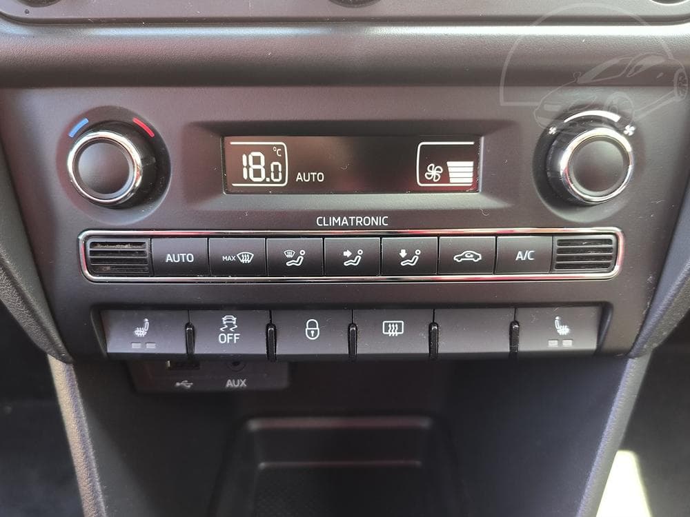 2014 Škoda RAPID - 25