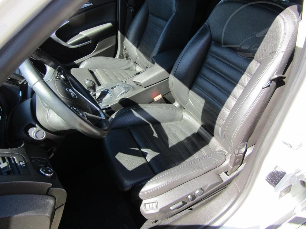 2015 Opel INSIGNIA - 9