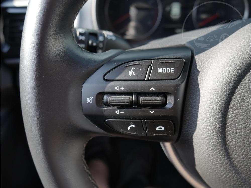 2022 Kia Stonic - 12