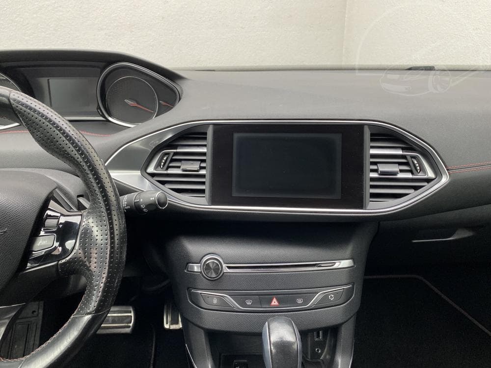 2016 Peugeot 308 - 12