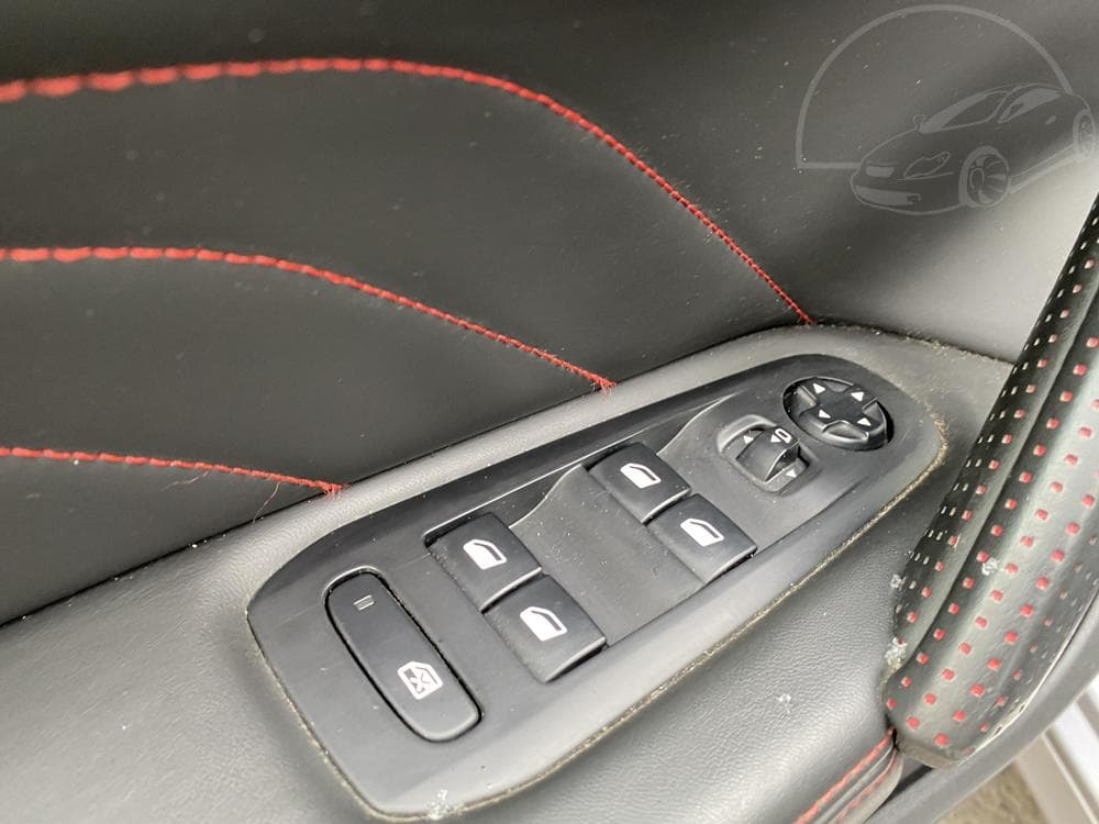 2016 Peugeot 308 - 13