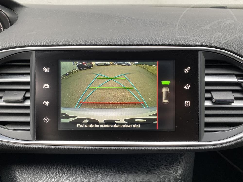 2016 Peugeot 308 - 18