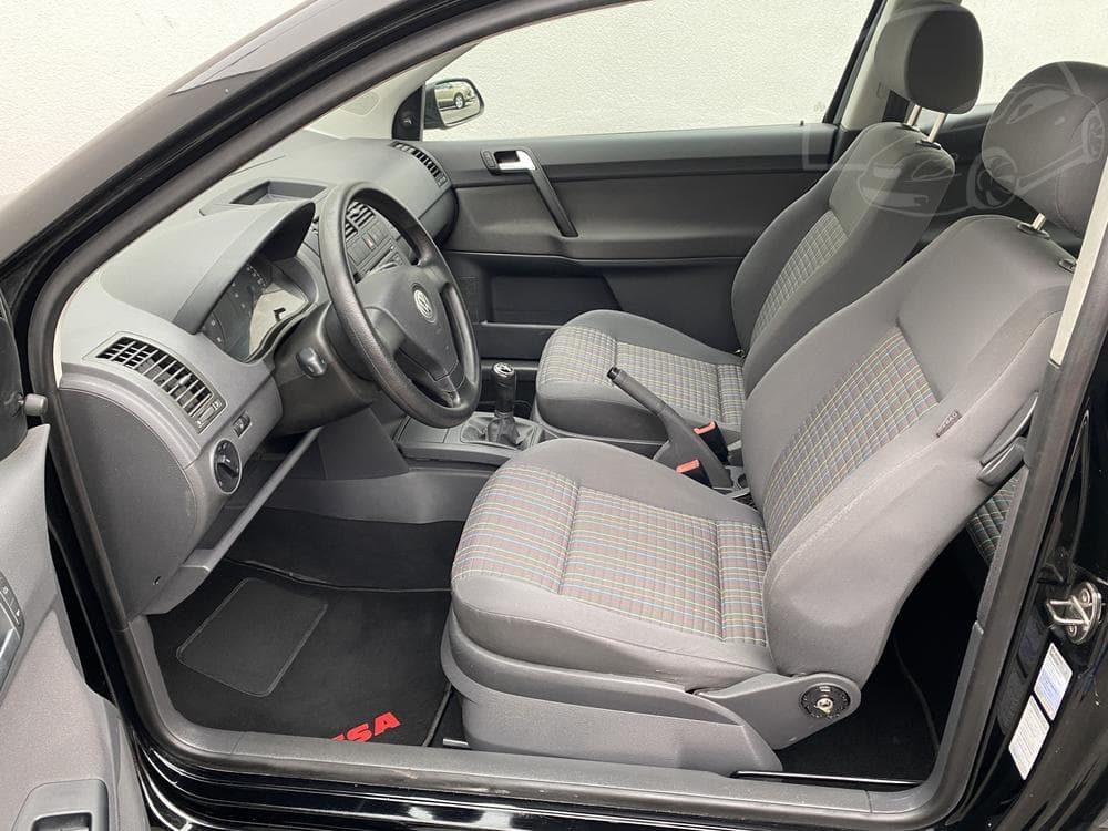 2009 Volkswagen POLO - 9