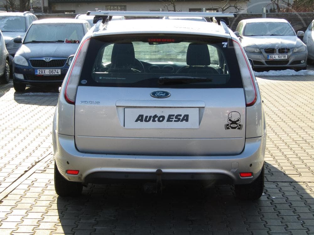 2010 Ford FOCUS - 5