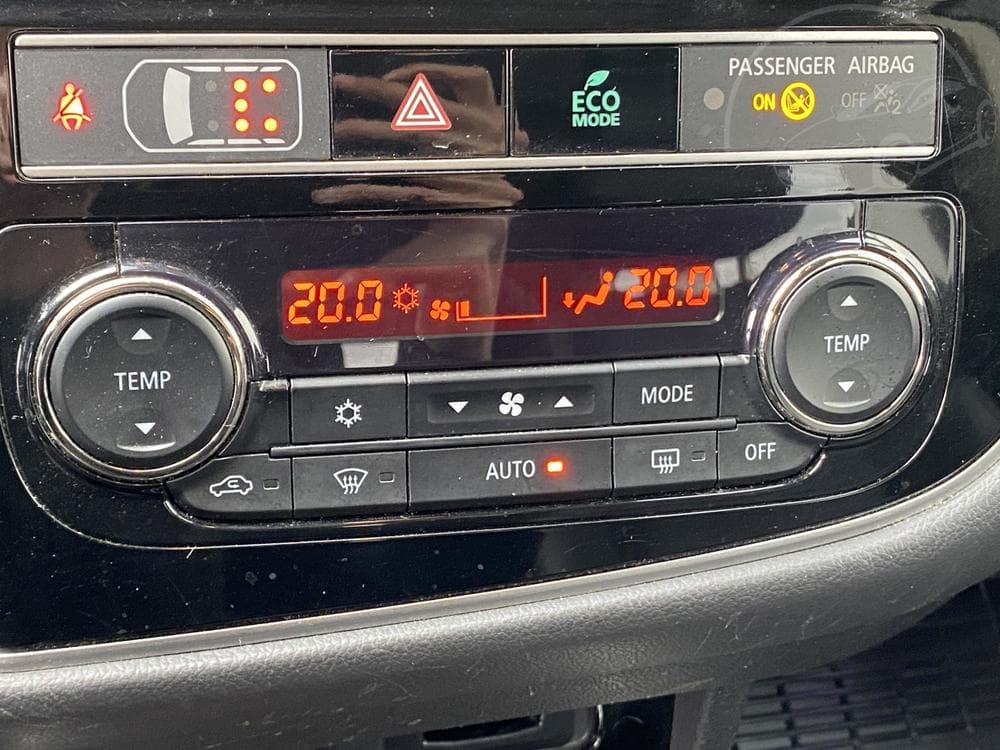 2019 Mitsubishi Outlander - 18