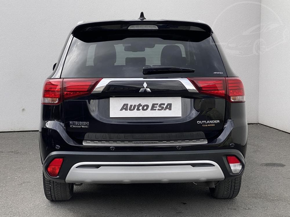 2019 Mitsubishi Outlander - 5