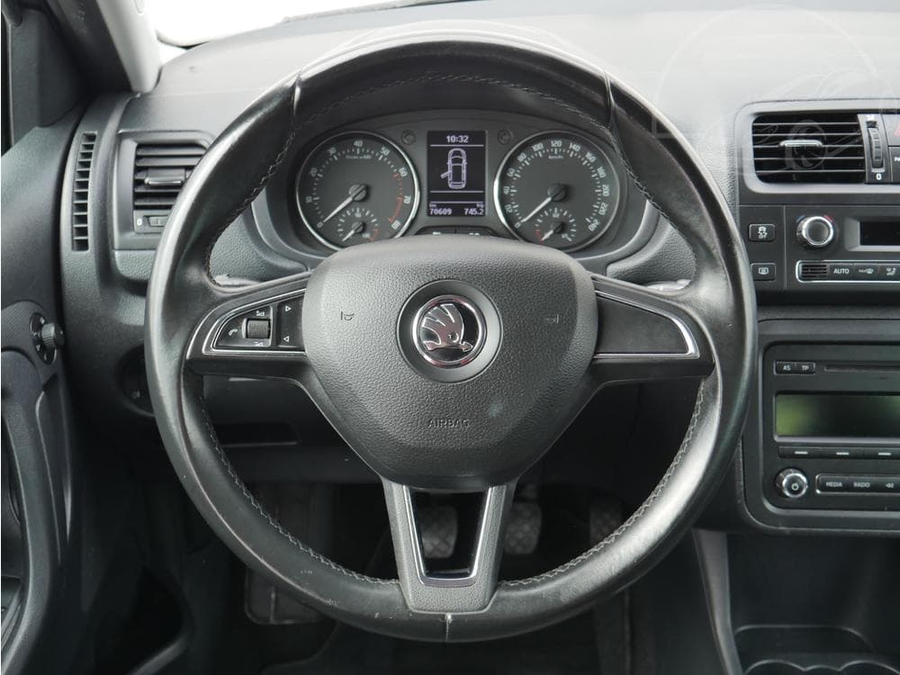 2014 Škoda FABIA - 11